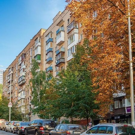 Квартира По Улице Федорова 1 เคียฟ ภายนอก รูปภาพ