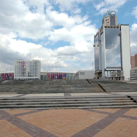 Квартира По Улице Федорова 1 เคียฟ ภายนอก รูปภาพ