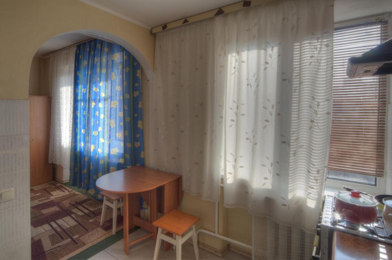 Квартира По Улице Федорова 1 เคียฟ ภายนอก รูปภาพ