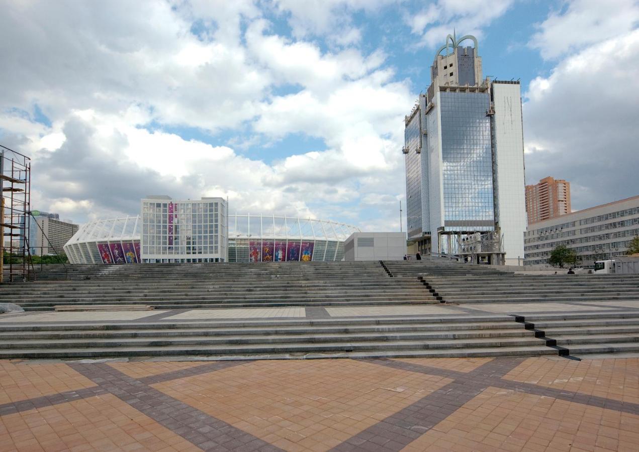 Квартира По Улице Федорова 1 เคียฟ ภายนอก รูปภาพ
